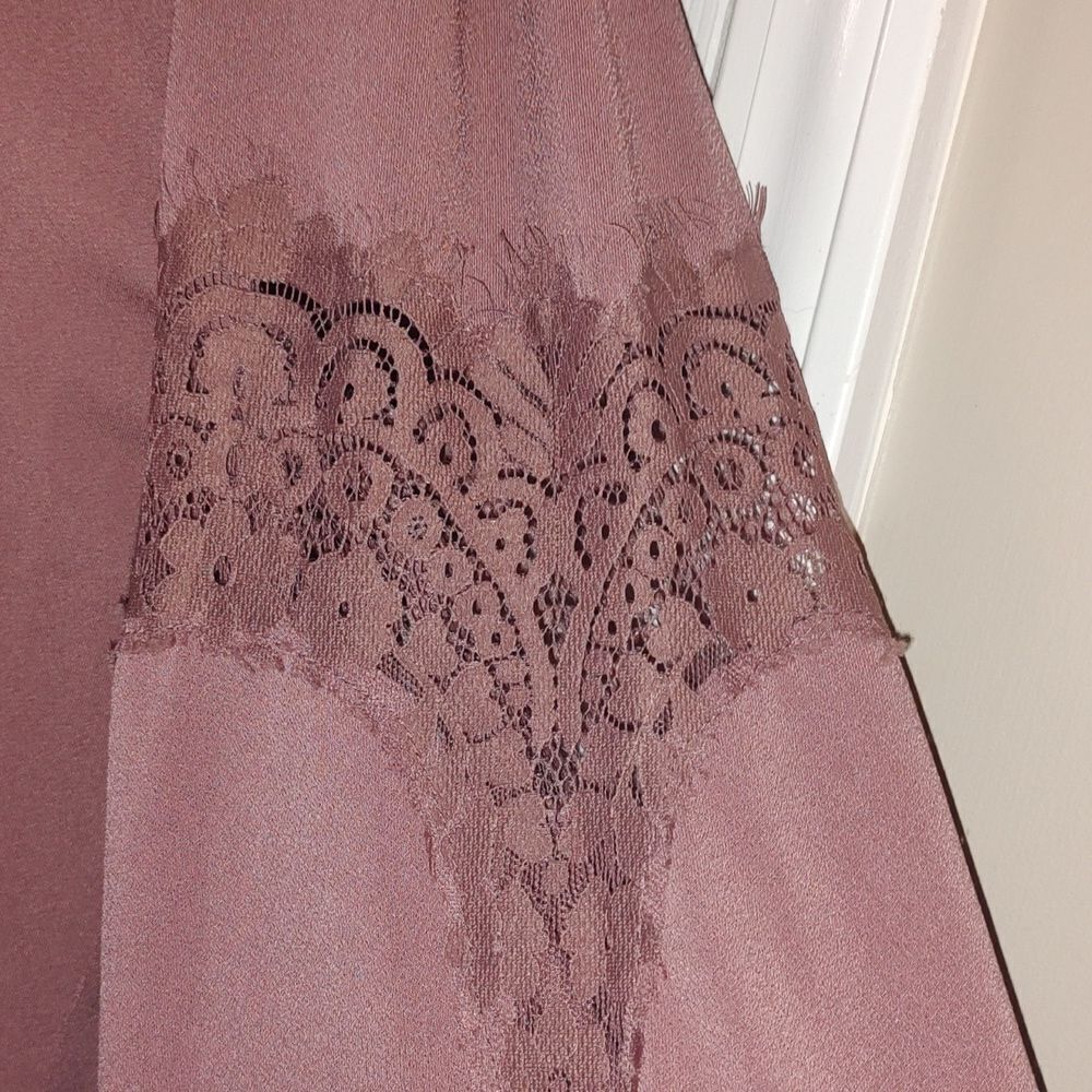 Adrianna Papell mauve long sleeve lace embellished bell sleeve blouse Sz XL - Picture 5 of 7
